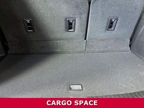 Used 2025 Chevrolet Traverse High Country w/ LPO, Floor Liner Package image 26