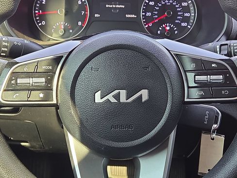 Used 2024 Kia Forte LXS w/ LXS Technology Package FWD image 30