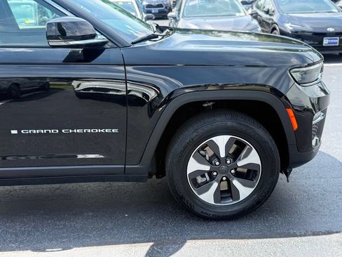 Used 2024 Jeep Grand Cherokee Limited 4xe AWD/4WD image 10