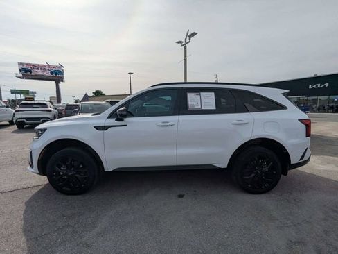 Used 2023 Kia Sorento SX AWD/4WD image 6