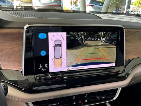 New 2026 Volkswagen Atlas SE image 25