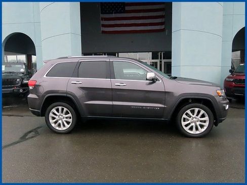 Certified 2017 Jeep Grand Cherokee Limited image 1
