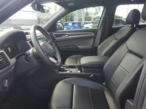 Used 2021 Volkswagen Atlas Cross Sport SEL FWD image 12