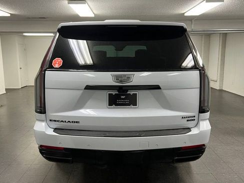 New 2026 Cadillac Escalade ESV Platinum Sport w/ LPO, ONYX Package AWD/4WD image 4