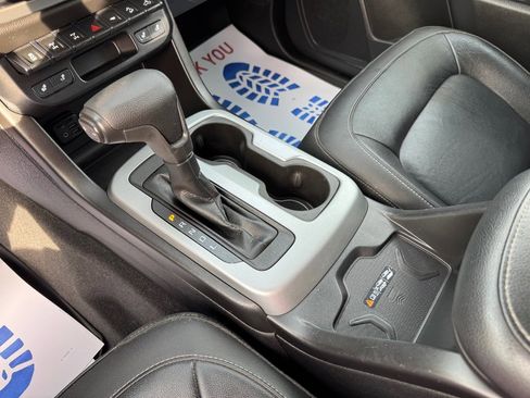 Used 2019 Chevrolet Colorado ZR2 w/ ZR2 Dusk Special Edition image 18