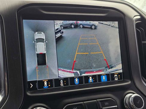 Used 2022 GMC Sierra 3500 Denali w/ Denali Ultimate Package image 27