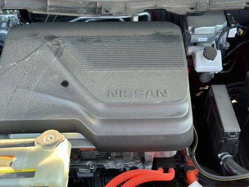 Used 2025 Nissan Leaf SV Plus image 9