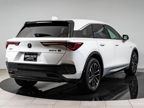 Used 2024 Acura ZDX A-Spec RWD image 10