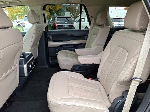 Certified 2024 Ford Expedition Limited image 10