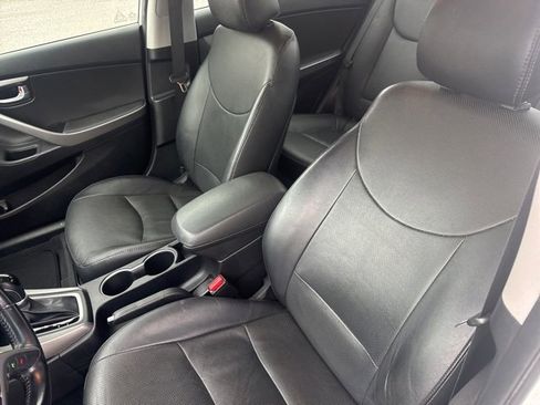 Used 2016 Hyundai Elantra Limited image 17