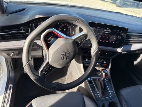 Used 2025 Volkswagen Jetta GLI Autobahn image 10
