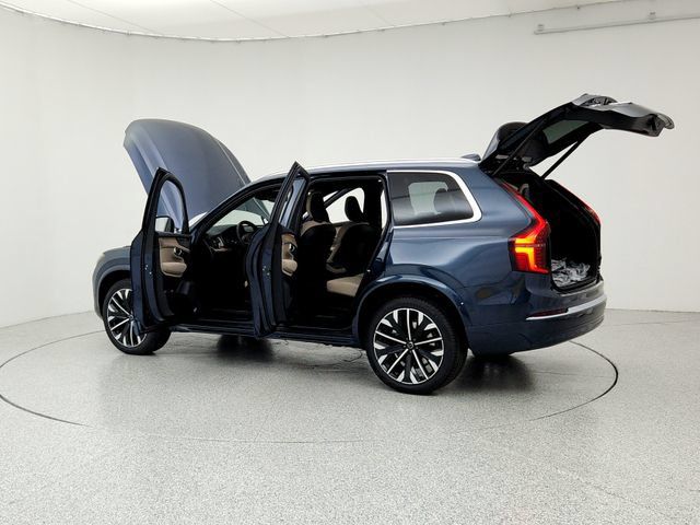 New 2026 Volvo XC90 B6 Plus w/ Protection Package Premier AWD/4WD image 12