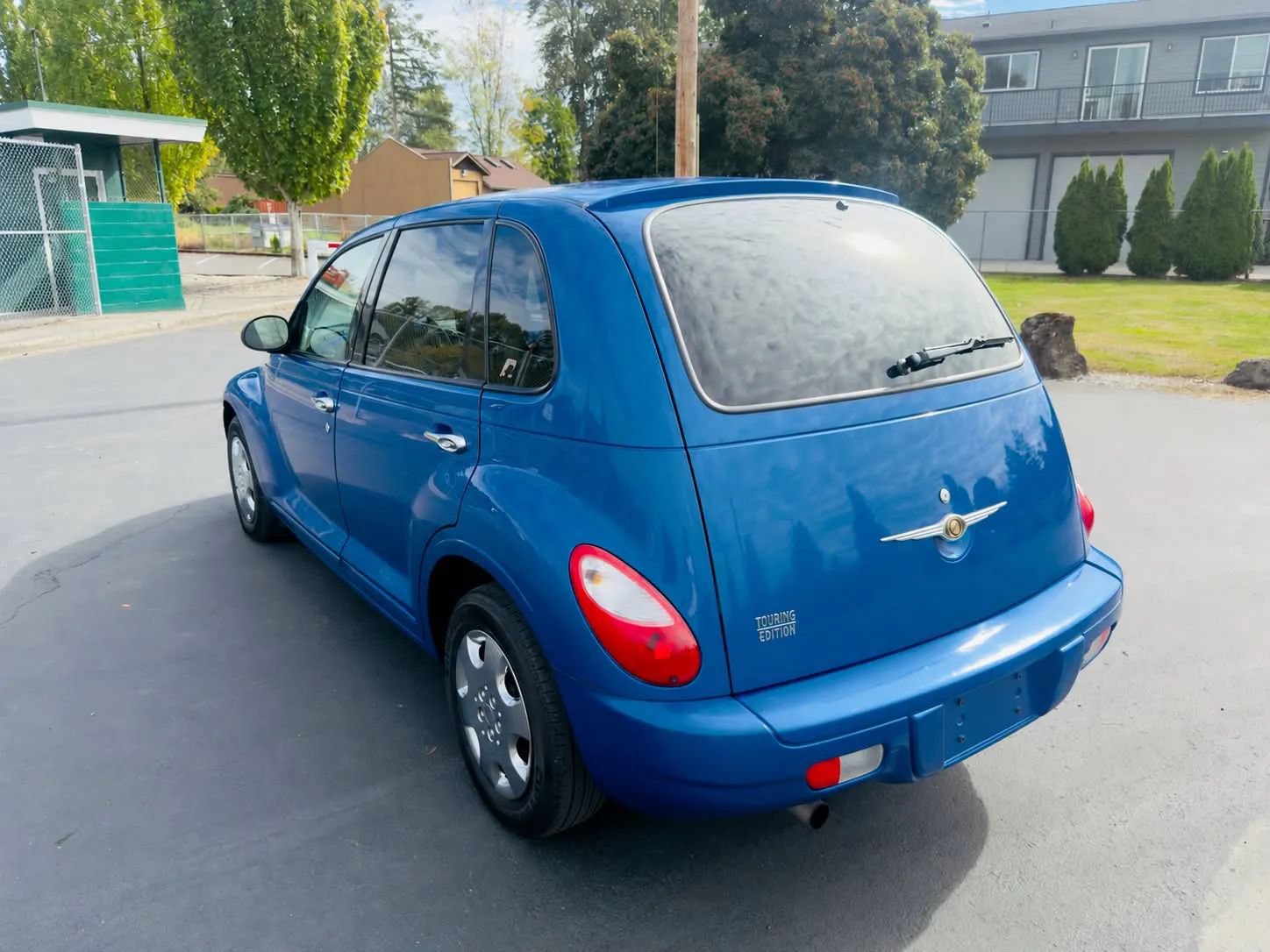 Used 2006 Chrysler PT Cruiser Touring FWD image 3