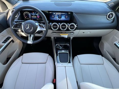 Used 2026 Mercedes-Benz GLA 250 4MATIC image 21