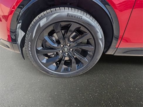 Used 2024 Land Rover Discovery Sport Dynamic SE image 5