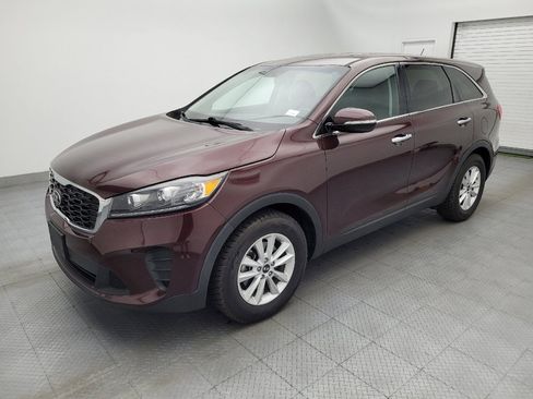 Used 2020 Kia Sorento LX FWD image 2