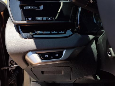 Used 2023 Lexus RX 350 w/ Cold Area Package AWD/4WD image 15