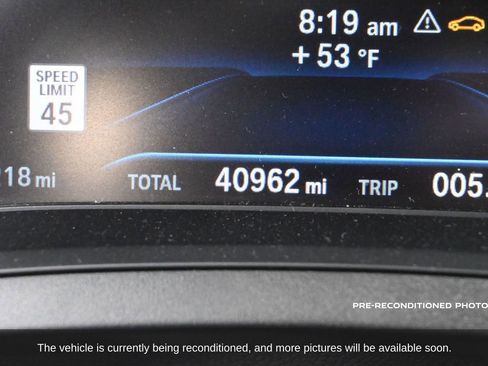 Used 2020 BMW 330i Sedan w/ M Sport Package image 11