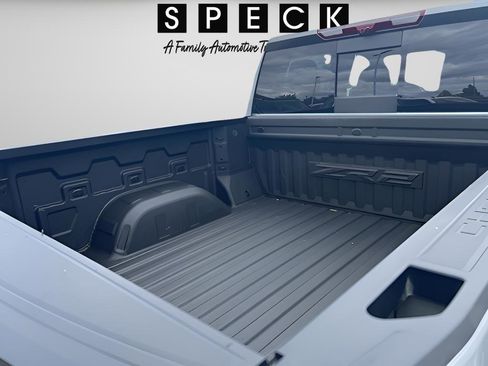 Used 2024 Chevrolet Silverado 1500 ZR2 w/ Technology Package AWD/4WD image 19