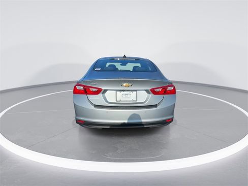 Used 2024 Chevrolet Malibu LS image 7