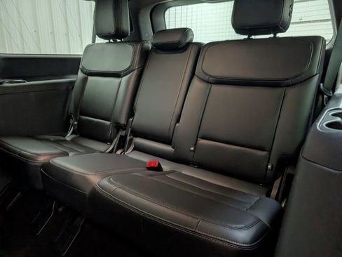 Used 2025 Ford Expedition Max Platinum w/ Stealth Appearance Package AWD/4WD image 11