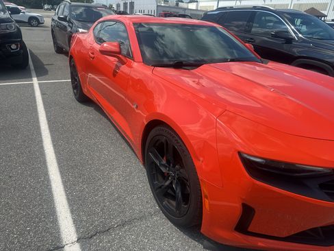 Used 2020 Chevrolet Camaro LT RWD image 17