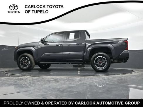 Used 2025 Toyota Tacoma TRD Sport AWD/4WD image 42