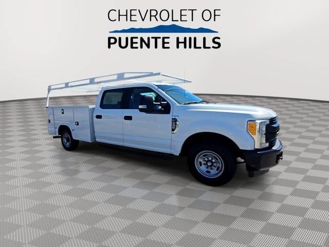 Used 2017 Ford F250 XL w/ Power Equipment Group RWD image 2