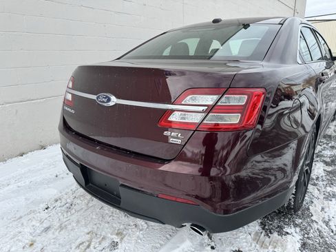 Used 2019 Ford Taurus SEL w/ Equipment Group 201A image 9