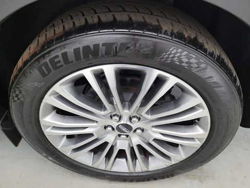 Used 2018 Lincoln MKX Reserve w/ Driver Assistance Package FWD image 31