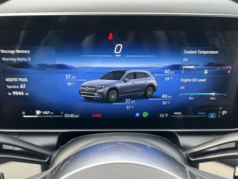 Used 2024 Mercedes-Benz GLC 300 4MATIC image 17