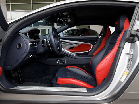 Used 2024 Aston Martin DB12 Coupe RWD image 47
