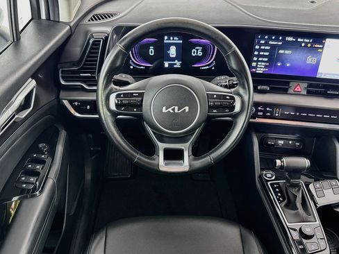Used 2025 Kia Sportage EX FWD image 15