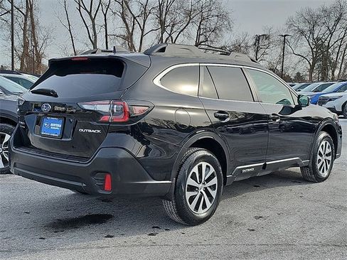 Used 2021 Subaru Outback Premium image 6