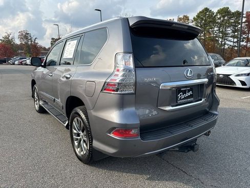 Used 2019 Lexus GX 460 Luxury image 2