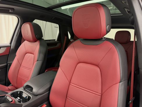 New 2026 Porsche Cayenne AWD/4WD image 35