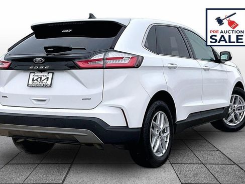 Used 2024 Ford Edge SEL AWD/4WD image 13