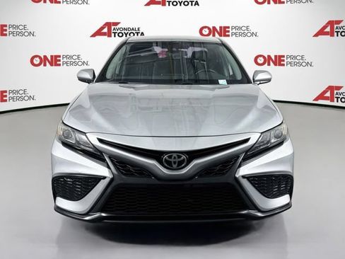 Certified 2021 Toyota Camry SE FWD image 3