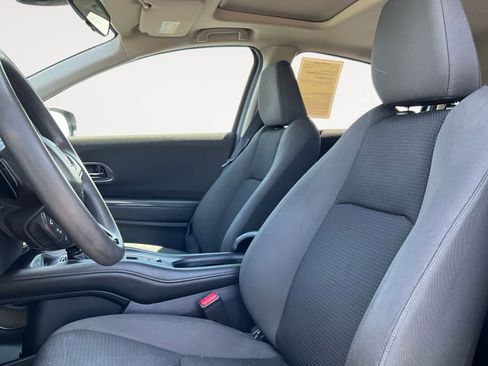 Used 2019 Honda HR-V EX image 11
