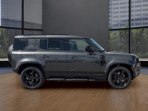 New 2026 Land Rover Defender 110 X-Dynamic SE AWD/4WD image 4