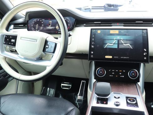 Used 2023 Land Rover Range Rover Long Wheelbase Autobiography image 31