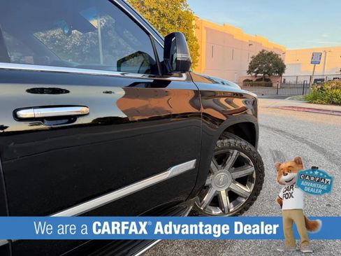 Used 2015 Cadillac Escalade Luxury AWD/4WD image 38