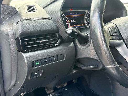 Used 2021 Nissan Sentra SV FWD image 11