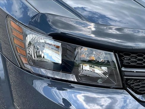 Used 2018 Dodge Journey Crossroad AWD/4WD image 30