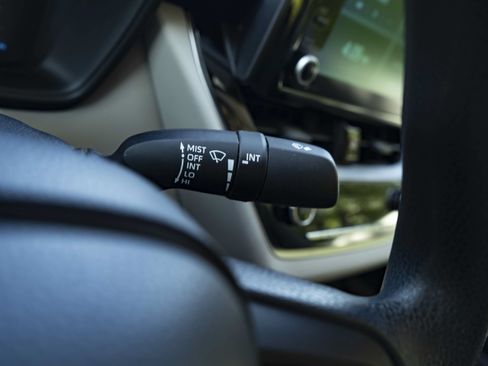 Used 2022 Toyota Corolla LE FWD image 24