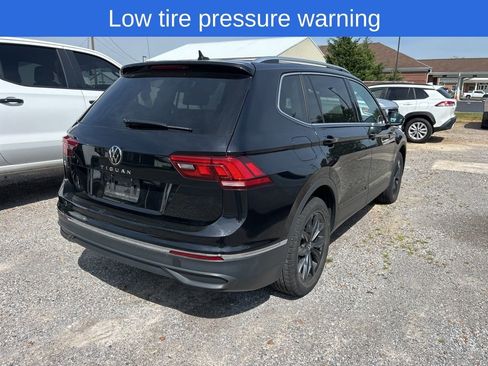 Used 2024 Volkswagen Tiguan SE image 7