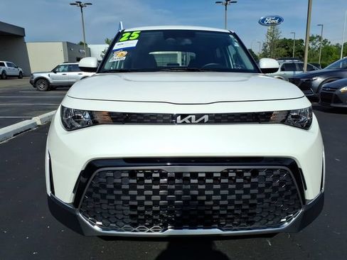Used 2025 Kia Soul EX FWD image 2