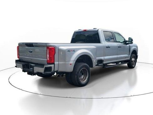 Used 2024 Ford F350 XLT image 4
