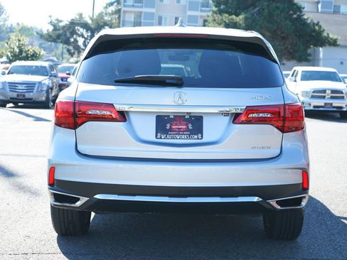 Used 2018 Acura MDX SH-AWD w/ Technology Package image 4