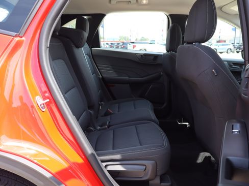 Used 2024 Ford Escape FWD image 12